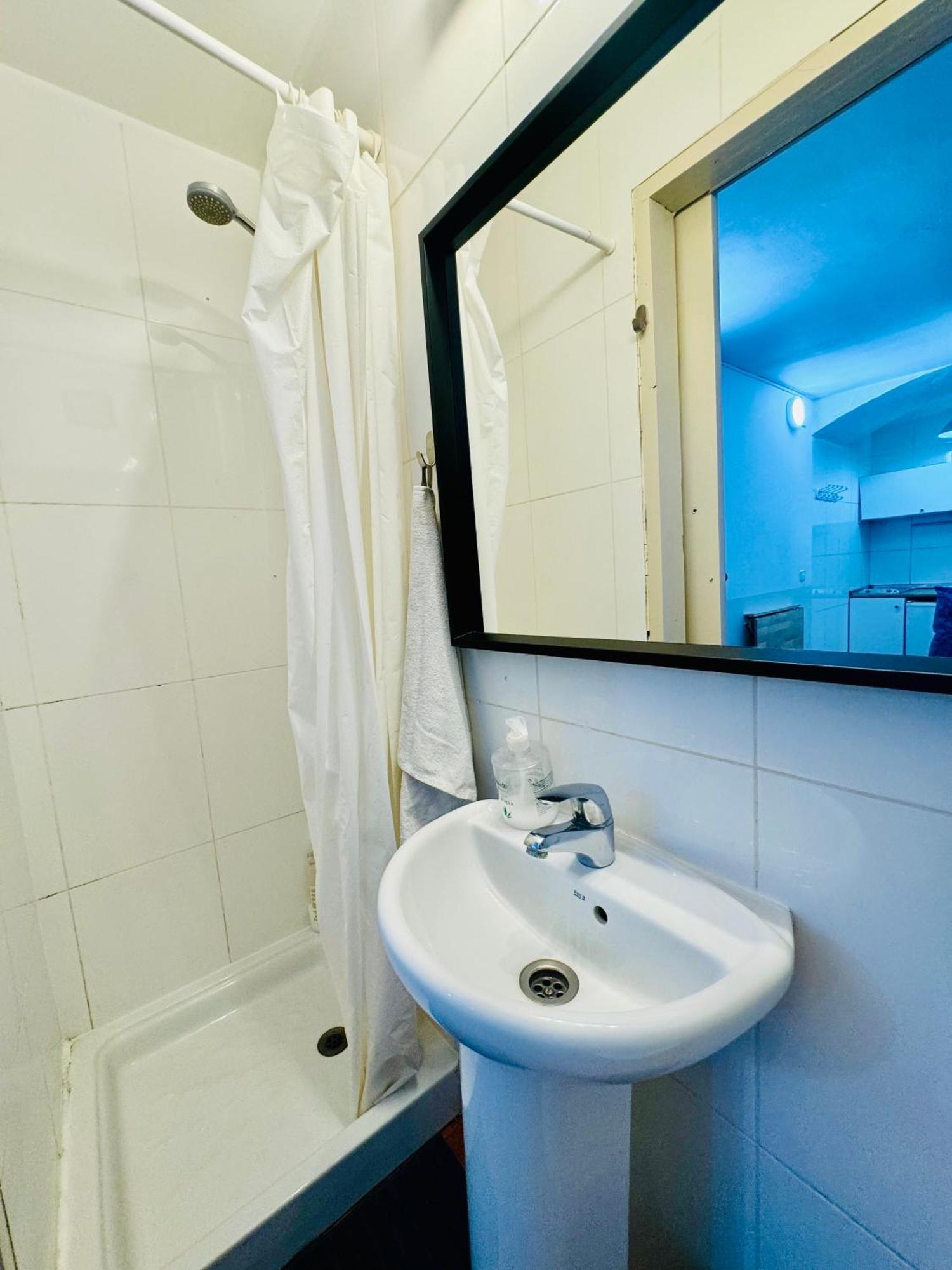 バルセロナ011 Apartamento 1 3アパートメント エクステリア 写真